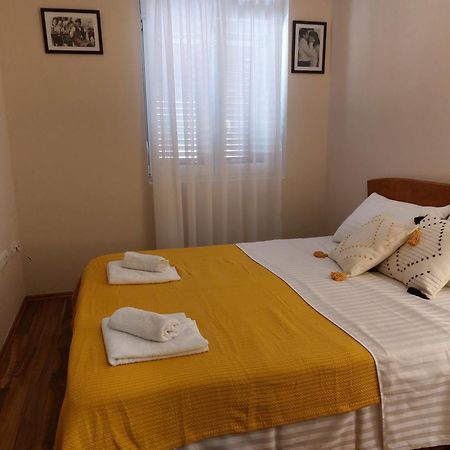 Hotel Apartman Sicilija Podgorica Exterior foto